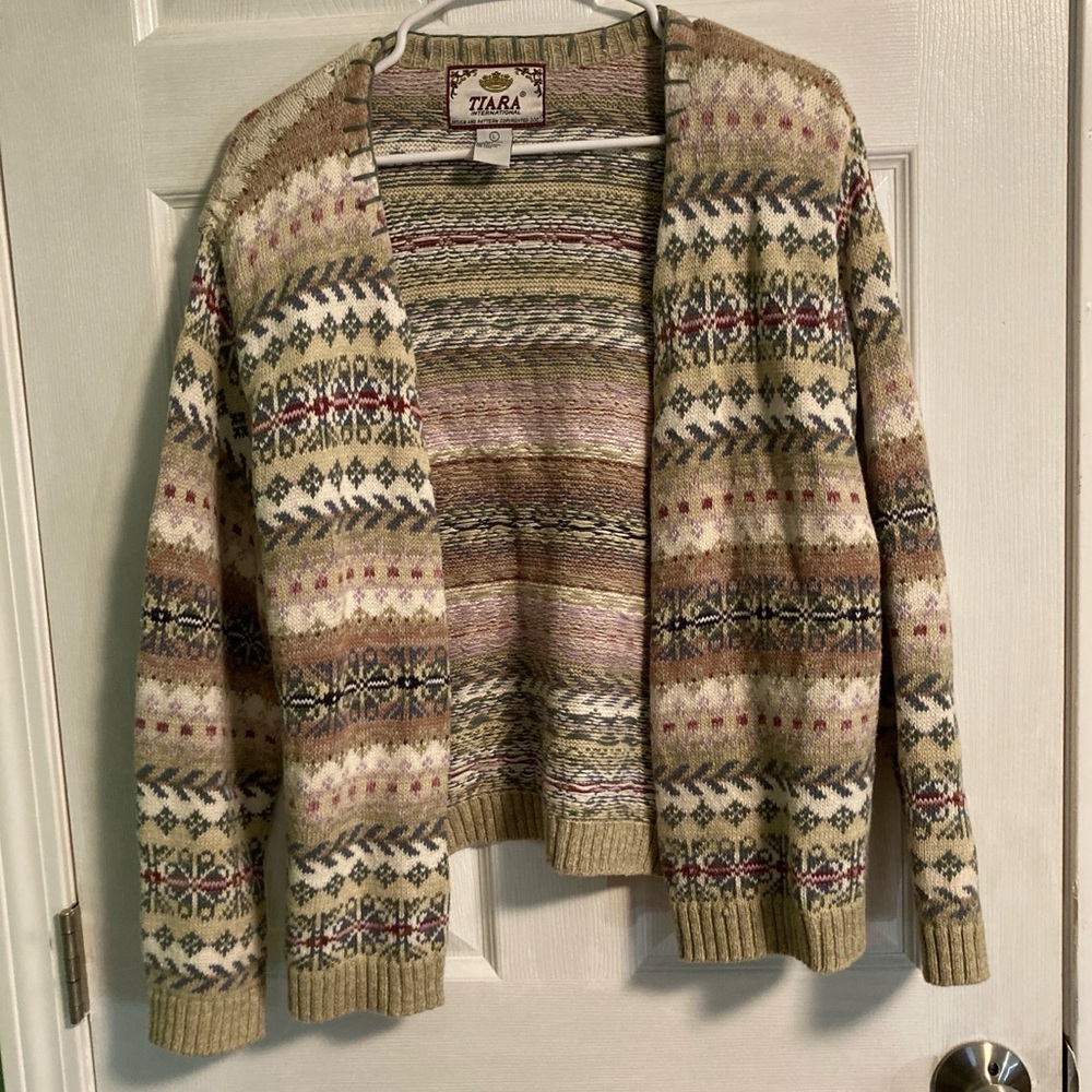 Vintage 2003 Tiara International light green cardigan women’s L